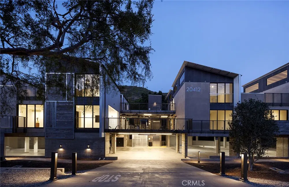20412 Laguna Canyon Road #205 Laguna Beach, CA 92651