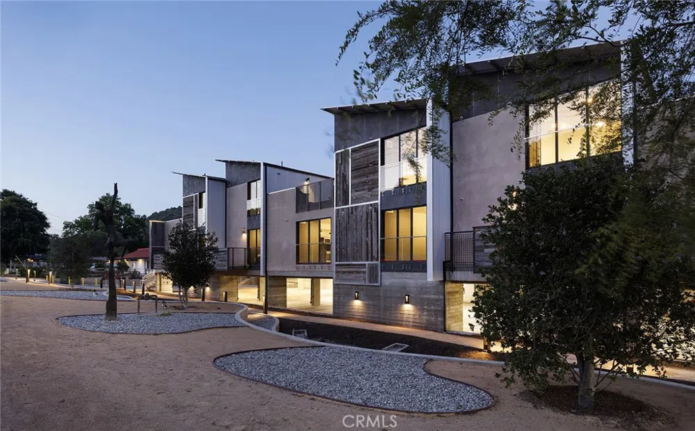 20412 Laguna Canyon Road #205 Laguna Beach, CA 92651