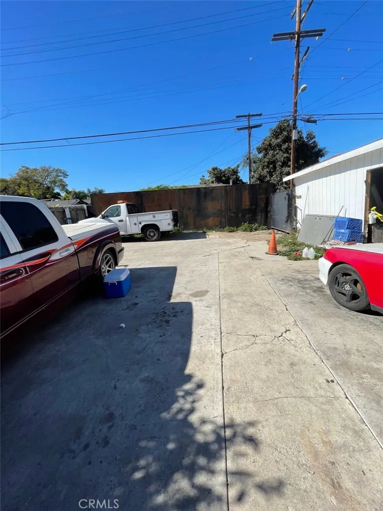 7019 Compton Avenue Los Angeles, CA 90001
