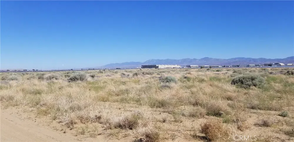 25 E Avenue L4 Palmdale, CA 93552