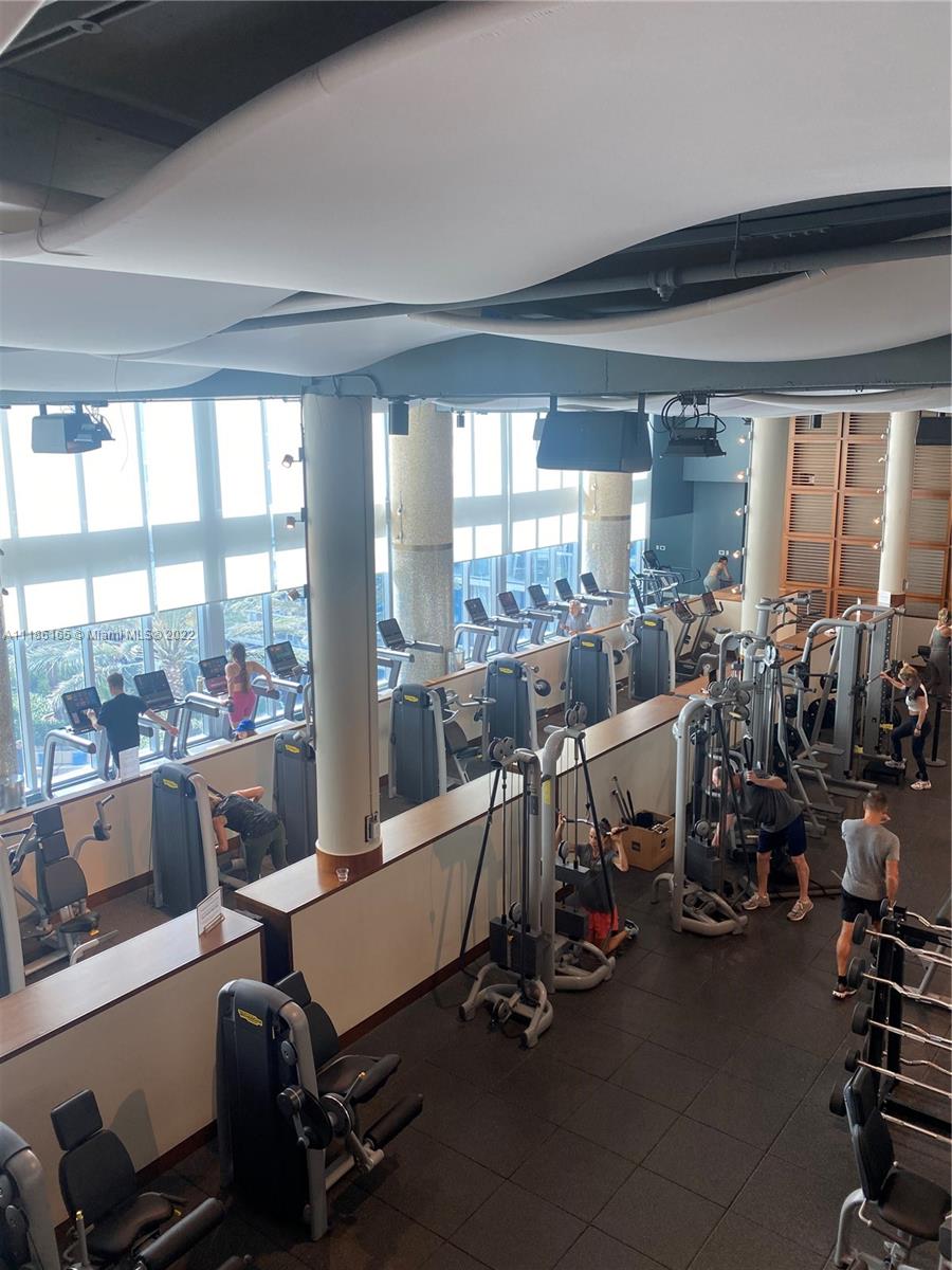 6801 Collins Ave #1102 (door 1111) Miami Beach, FL 33141