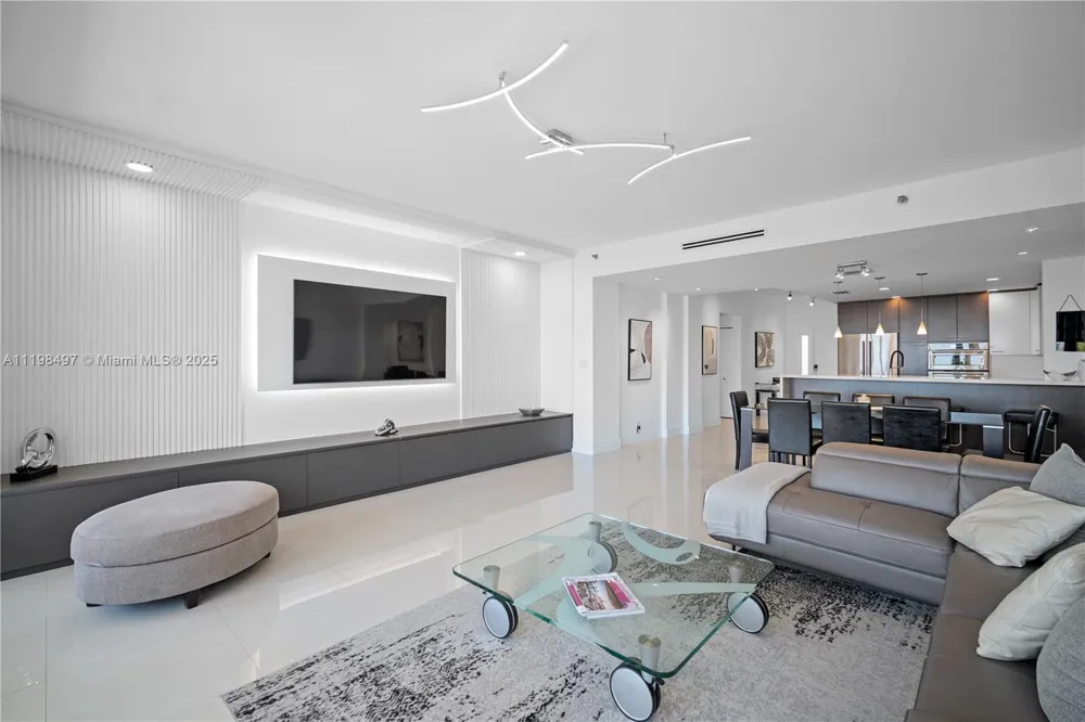 19234 Fisher Island Dr #19234 Fisher Island, FL 33109