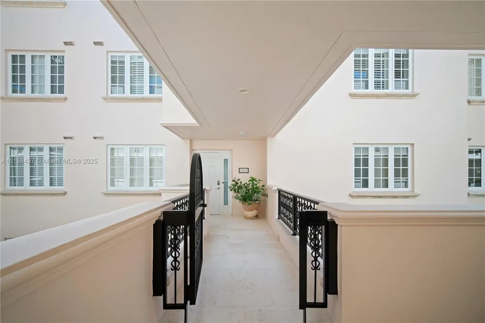 19234 Fisher Island Dr #19234 Fisher Island, FL 33109