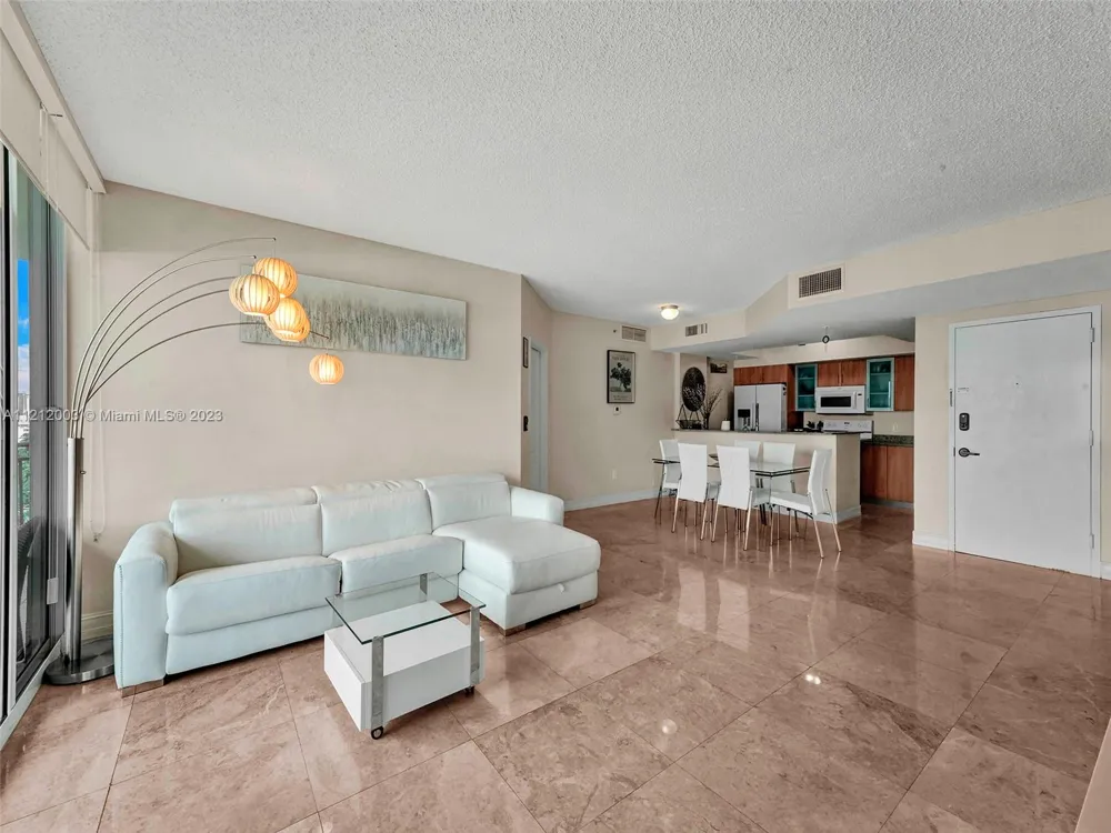 17555 Atlantic Blvd #806 Sunny Isles Beach, FL 33160