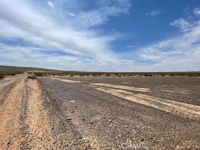 Salamader Boulevard Barstow, CA 92311