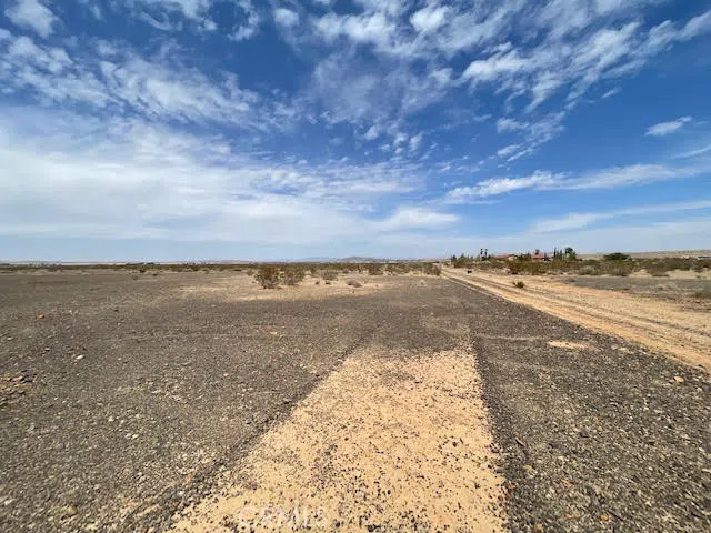 Salamader Boulevard Barstow, CA 92311