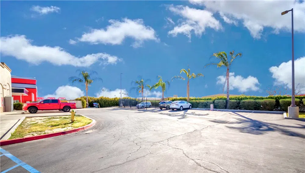 1520 S San Jacinto Avenue San Jacinto, CA 92583
