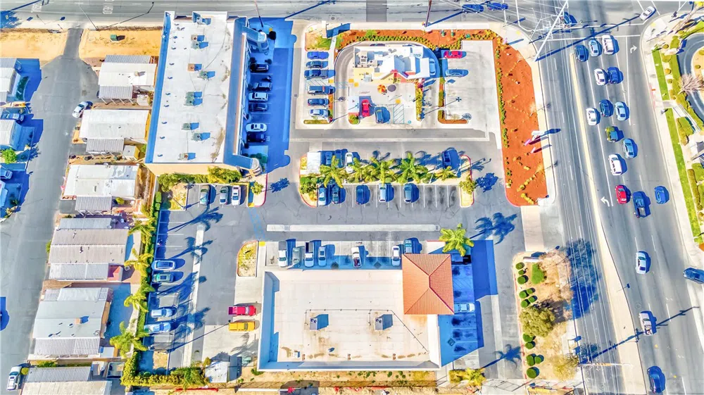 1502 S Palm Canyon Drive Palm Springs, CA 92264