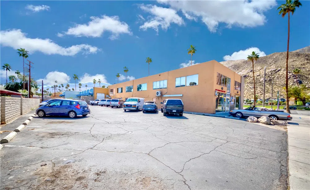 1502 S Palm Canyon Drive Palm Springs, CA 92264