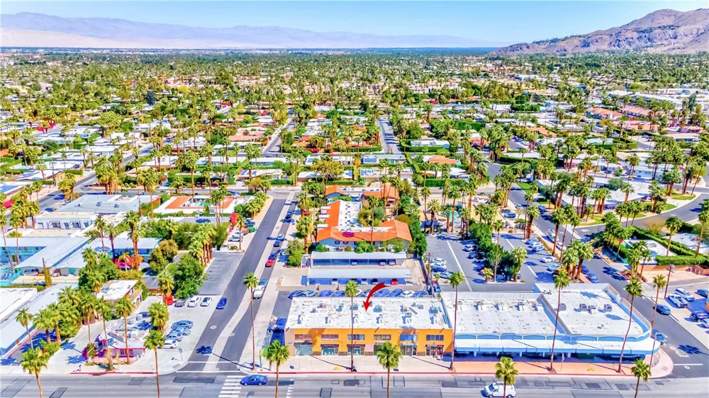 1502 S Palm Canyon Drive Palm Springs, CA 92264