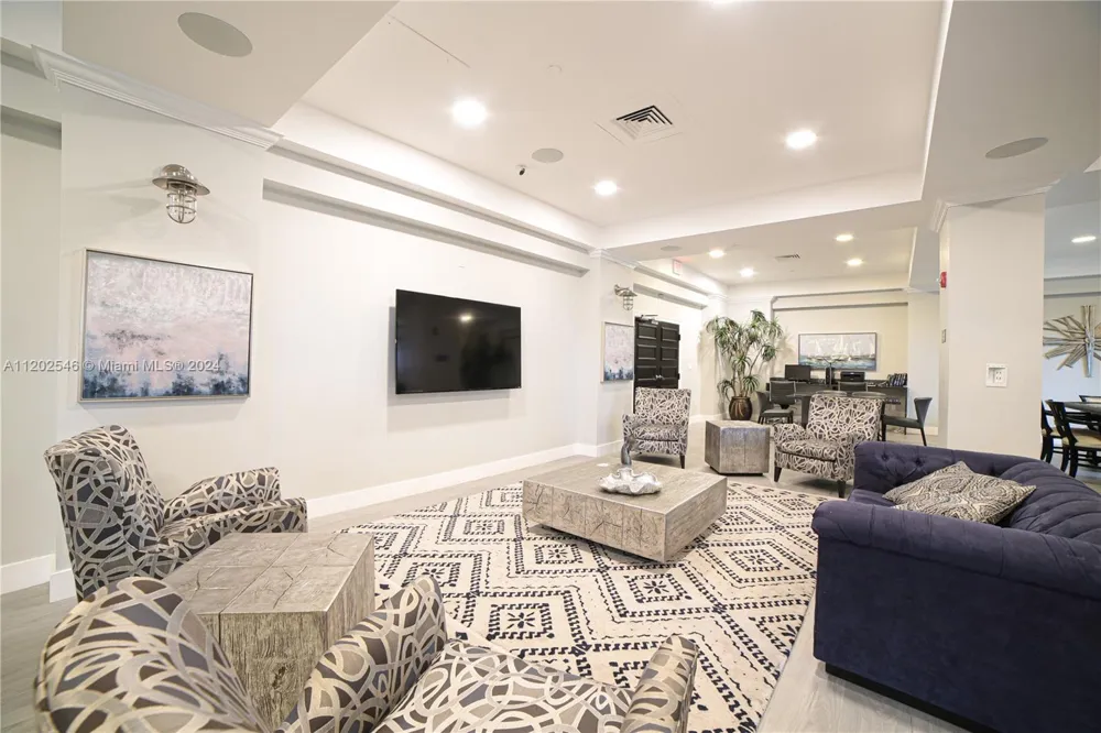 2501 S Ocean Dr #PH28 (AVAILABLE OCT 1) Hollywood, FL 33019
