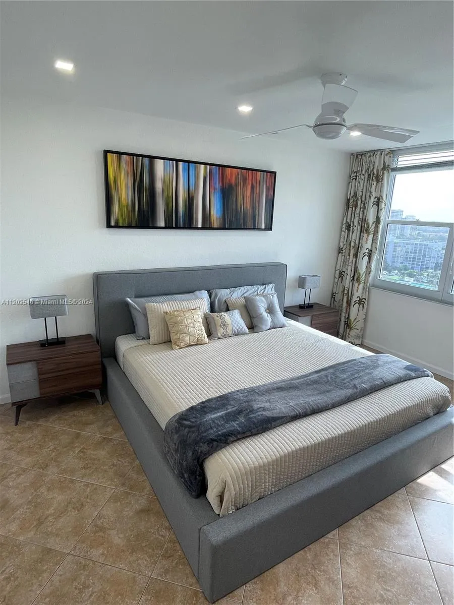 2501 S Ocean Dr #PH28 (AVAILABLE OCT 1) Hollywood, FL 33019