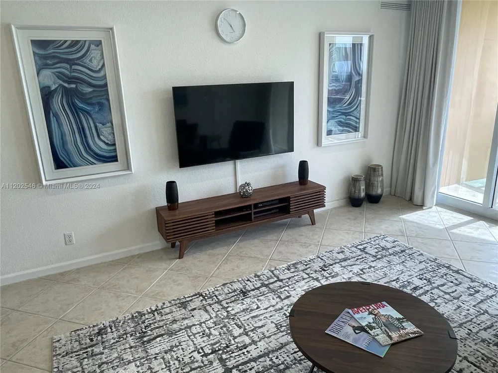 2501 S Ocean Dr #PH28 (AVAILABLE OCT 1) Hollywood, FL 33019