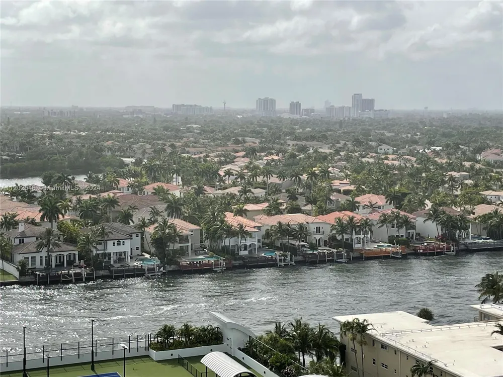 2501 S Ocean Dr #PH28 (AVAILABLE OCT 1) Hollywood, FL 33019