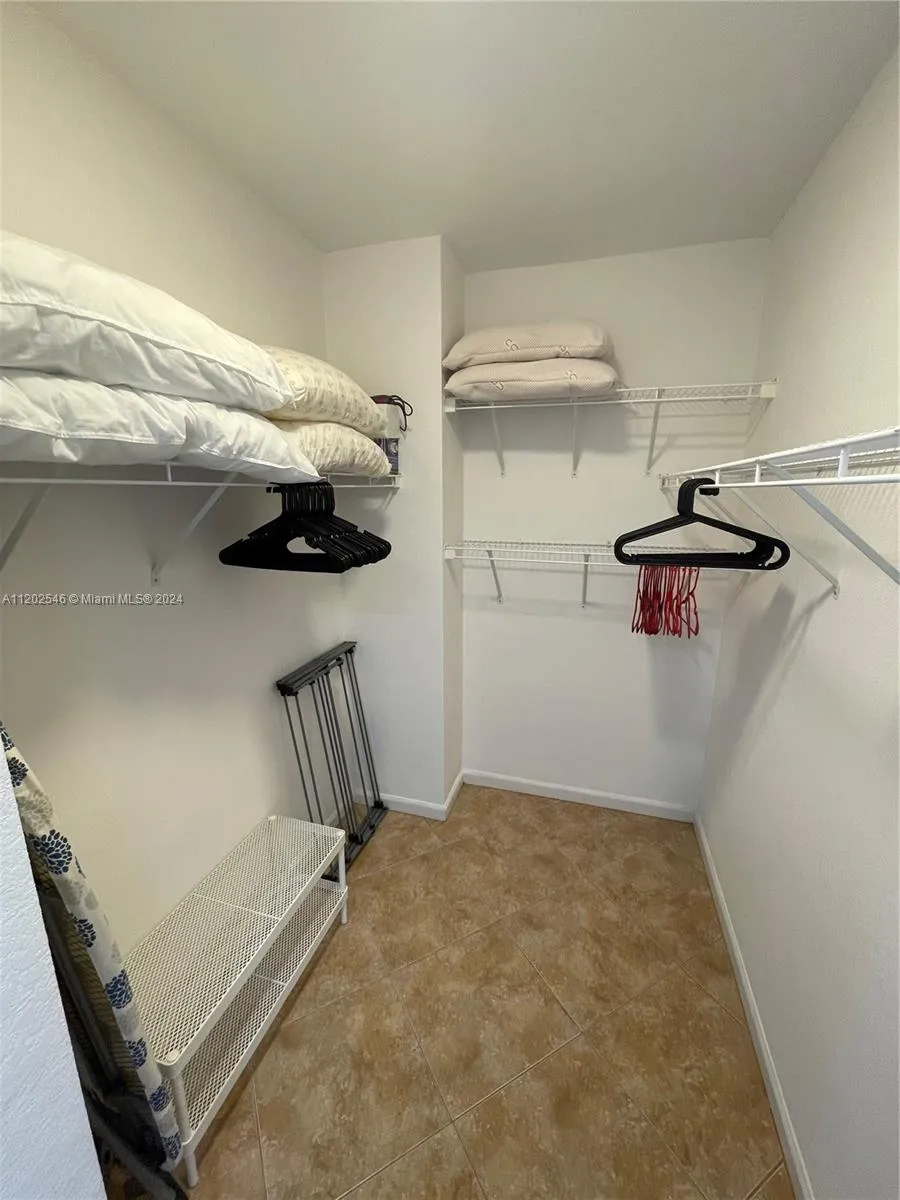 2501 S Ocean Dr #PH28 (AVAILABLE OCT 1) Hollywood, FL 33019