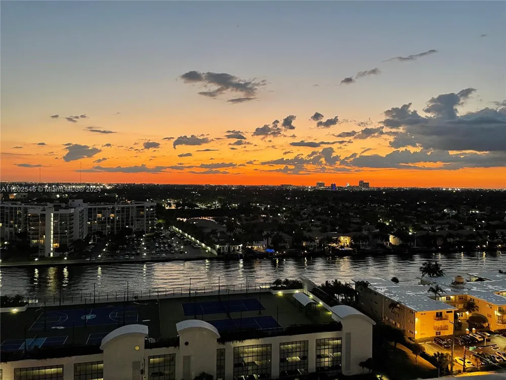 2501 S Ocean Dr #PH28 (AVAILABLE OCT 1) Hollywood, FL 33019