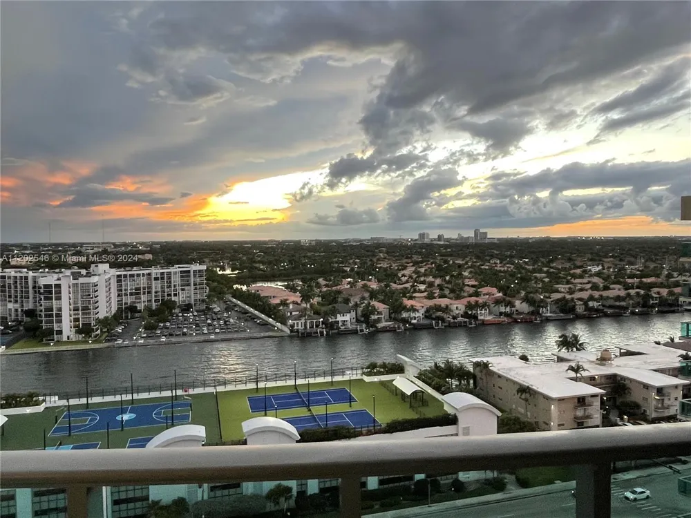 2501 S Ocean Dr #PH28 (AVAILABLE OCT 1) Hollywood, FL 33019