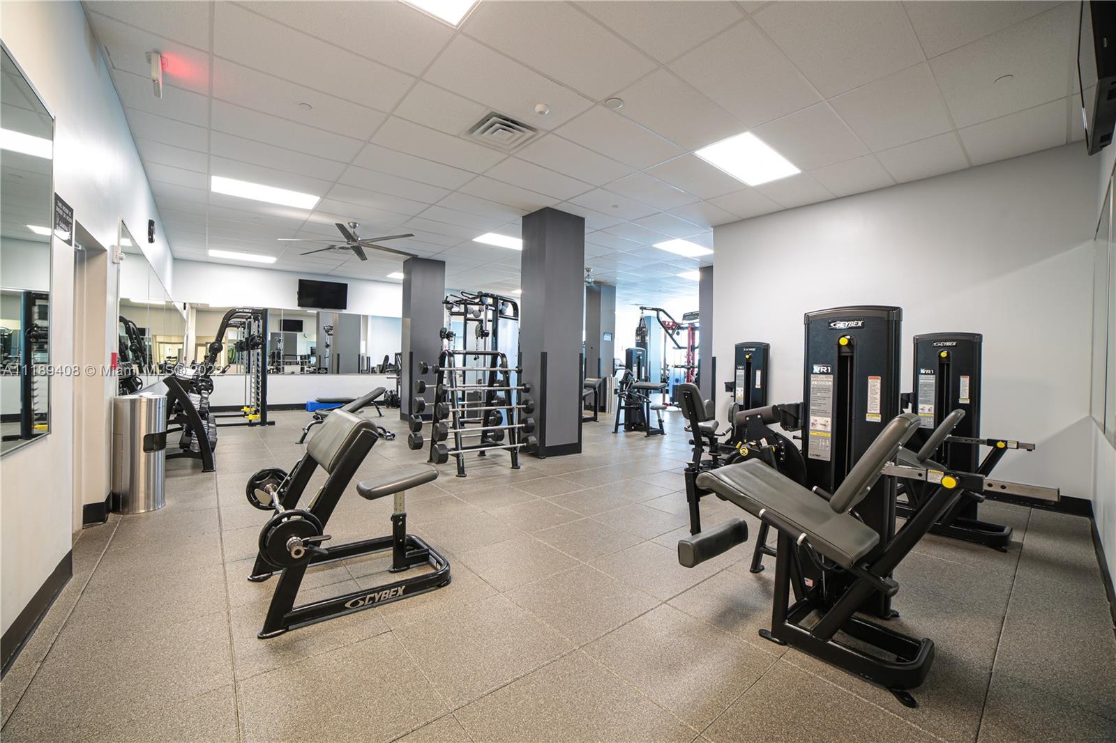 2501 S OCEAN DR #1227 (AVAILABLE) Hollywood, FL 33019