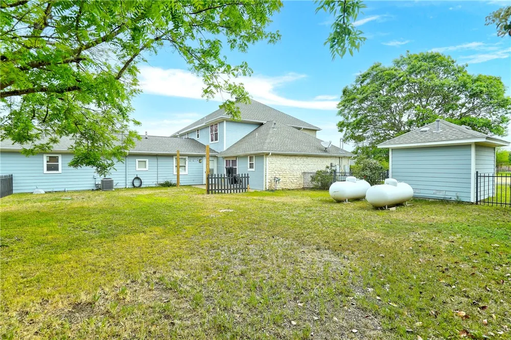 40202 Settlers Path Path Georgetown, TX 78626
