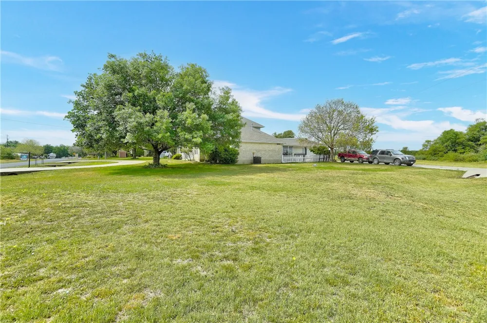 40202 Settlers Path Path Georgetown, TX 78626