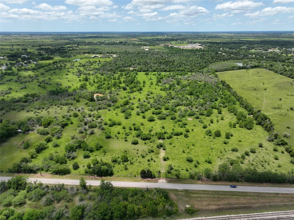 1721 Columbus Road Sealy, TX 77474