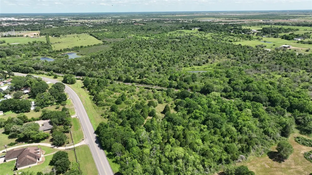 1721 Columbus Road Sealy, TX 77474