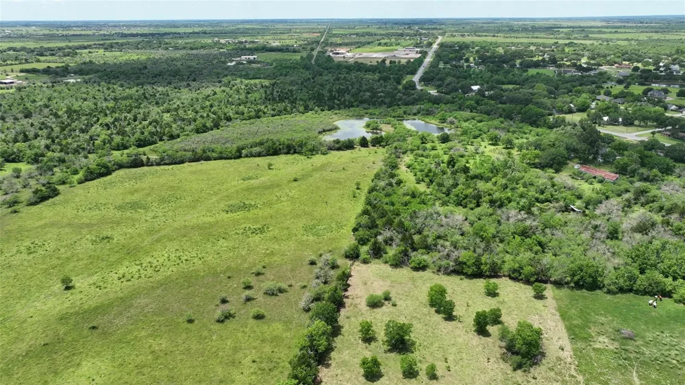 1721 Columbus Road Sealy, TX 77474