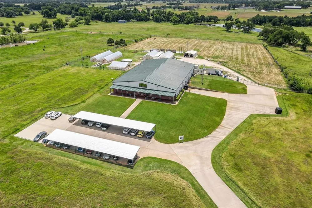 1001 S Highway 377 Pilot Point, TX 76258