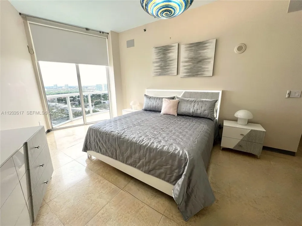16001 Collins Ave #1705 Sunny Isles Beach, FL 33160