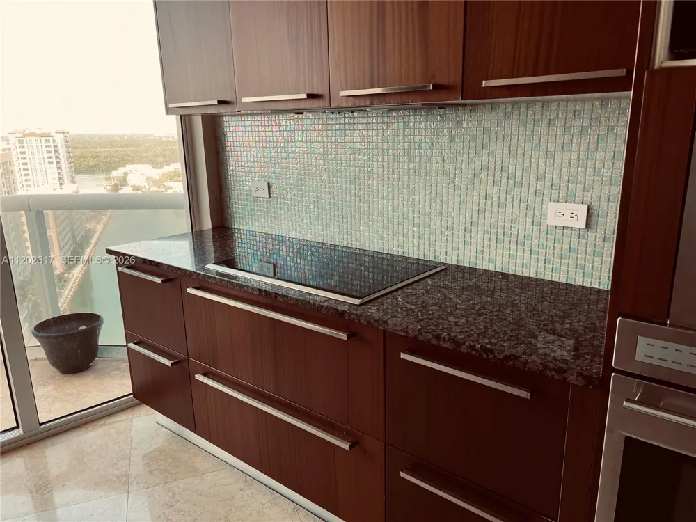 16001 Collins Ave #1705 Sunny Isles Beach, FL 33160