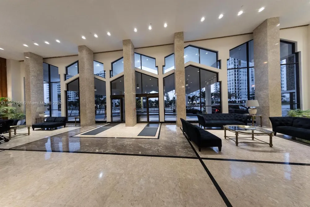 5601 Collins Ave #1603 Miami Beach, FL 33140