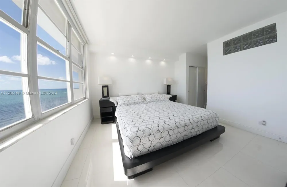 5601 Collins Ave #1603 Miami Beach, FL 33140