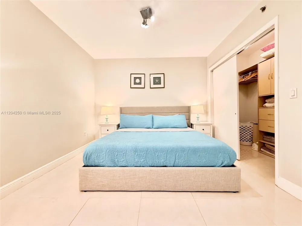 1830 S Ocean Dr #1709 Hallandale Beach, FL 33009