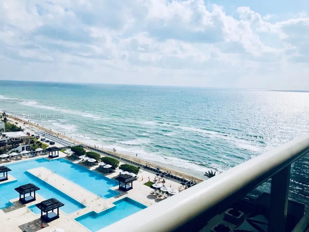 1830 S Ocean Dr #1709 Hallandale Beach, FL 33009