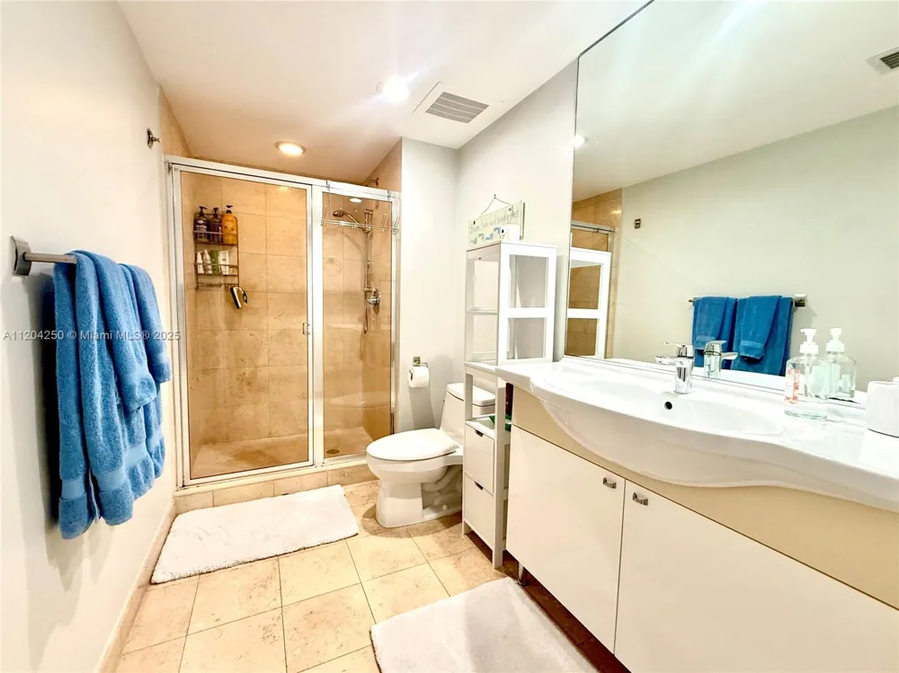 1830 S Ocean Dr #1709 Hallandale Beach, FL 33009