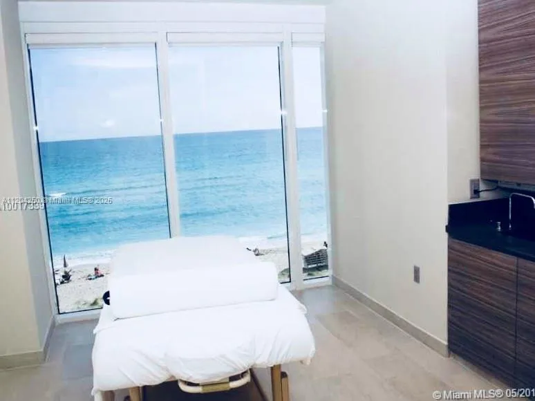 1830 S Ocean Dr #1709 Hallandale Beach, FL 33009