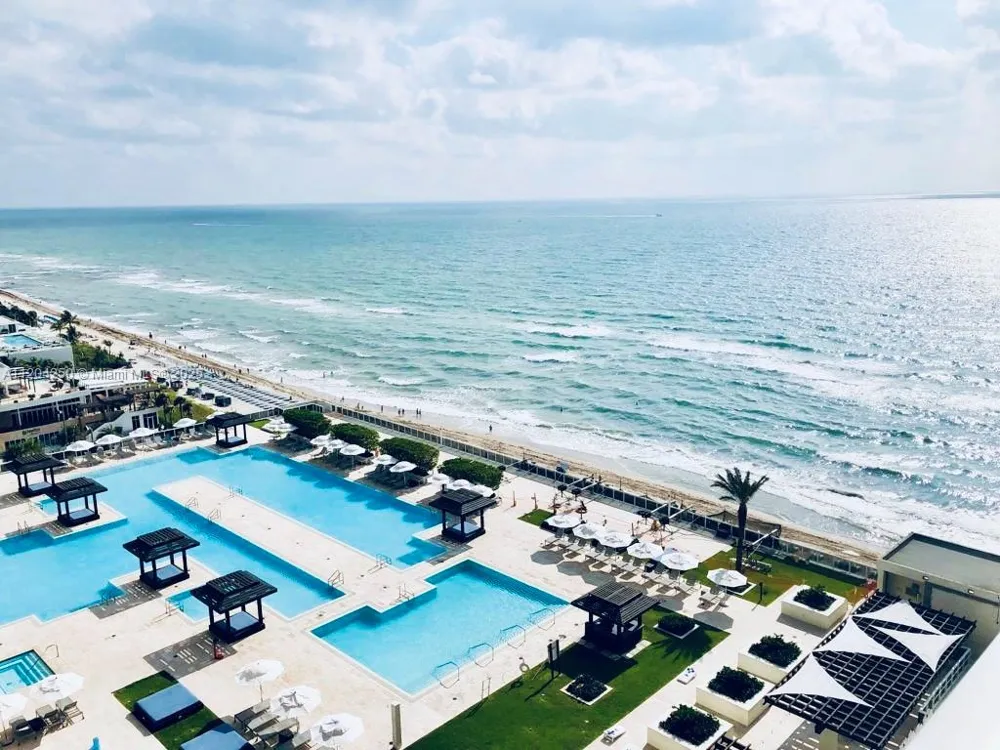 1830 S Ocean Dr #1709 Hallandale Beach, FL 33009