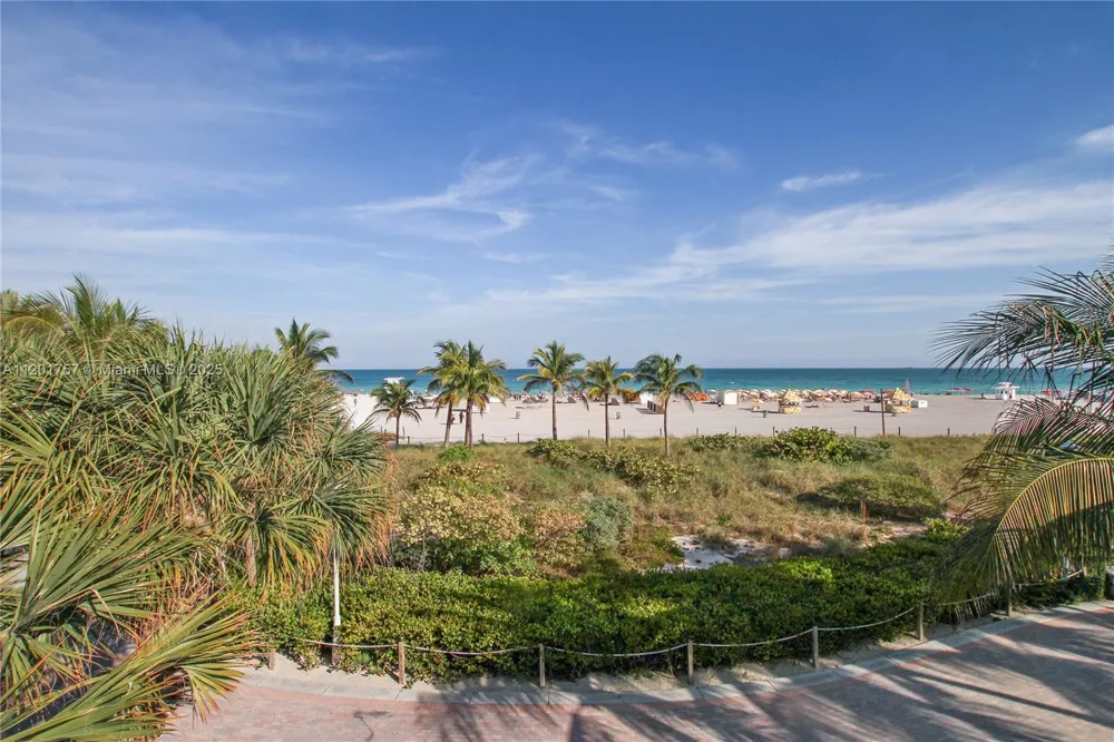 100 Lincoln Rd #940 Miami Beach, FL 33139
