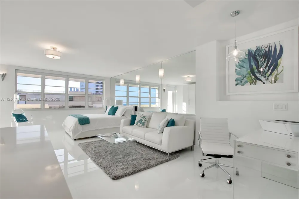100 Lincoln Rd #940 Miami Beach, FL 33139