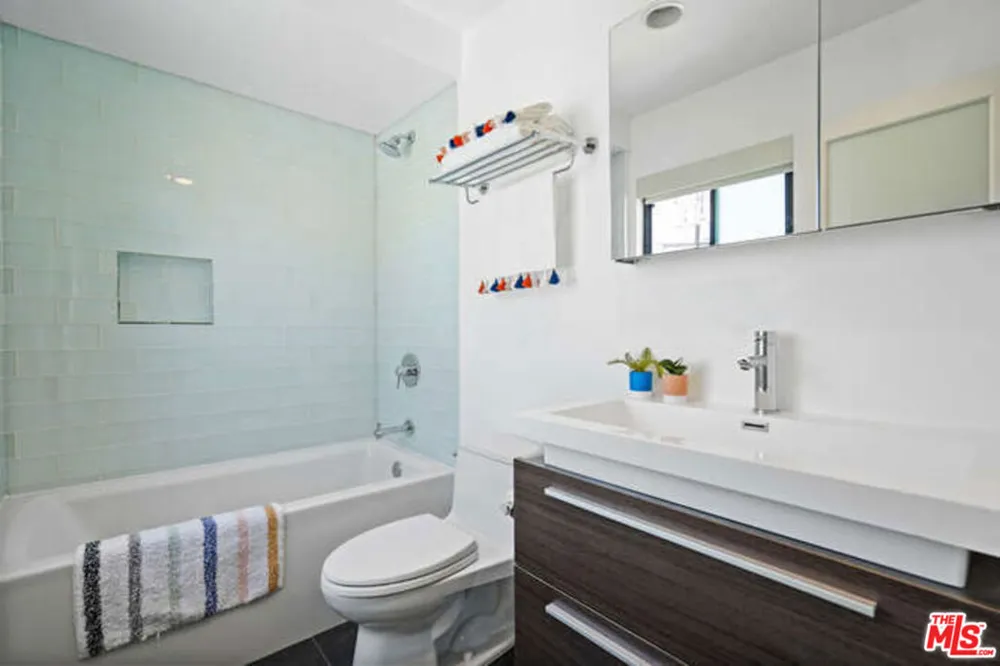 1128 15TH STREET #6 Santa Monica, CA 90403