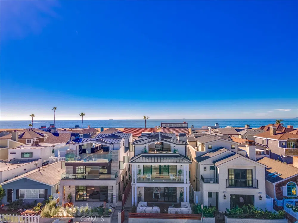 1025 W Balboa Boulevard Newport Beach, CA 92661