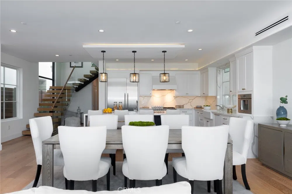 1025 W Balboa Boulevard Newport Beach, CA 92661