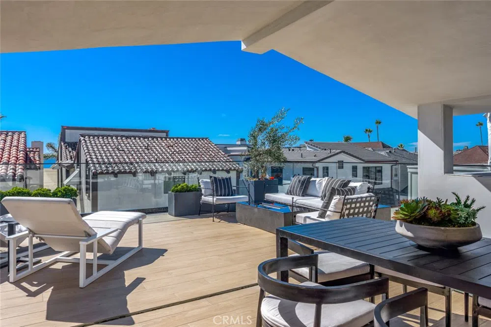1025 W Balboa Boulevard Newport Beach, CA 92661