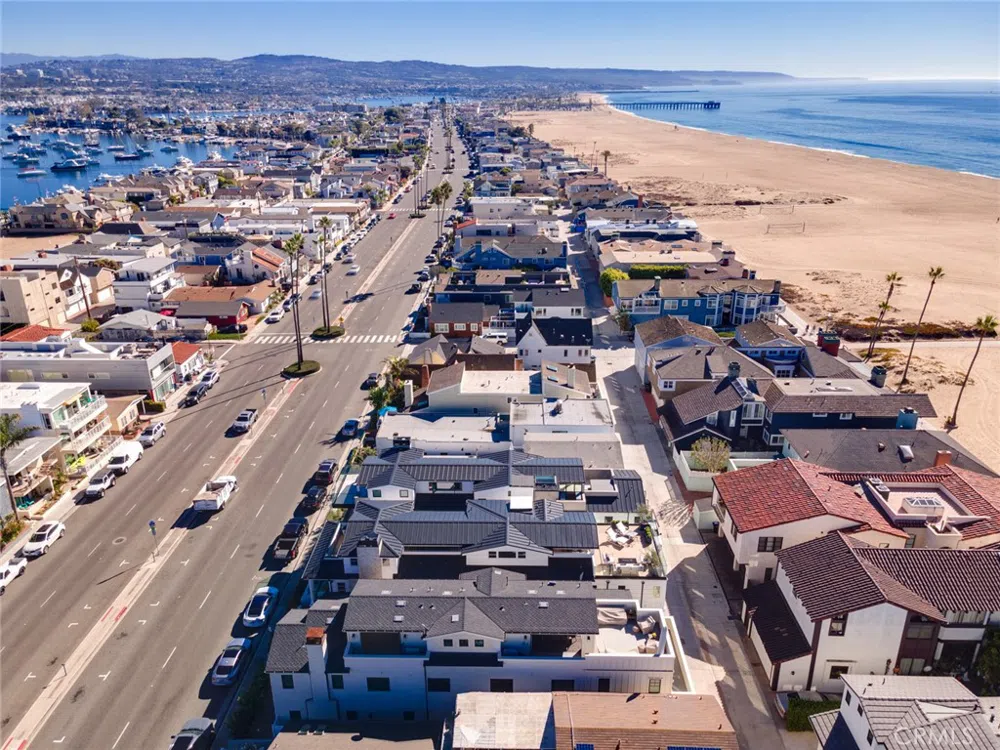 1025 W Balboa Boulevard Newport Beach, CA 92661