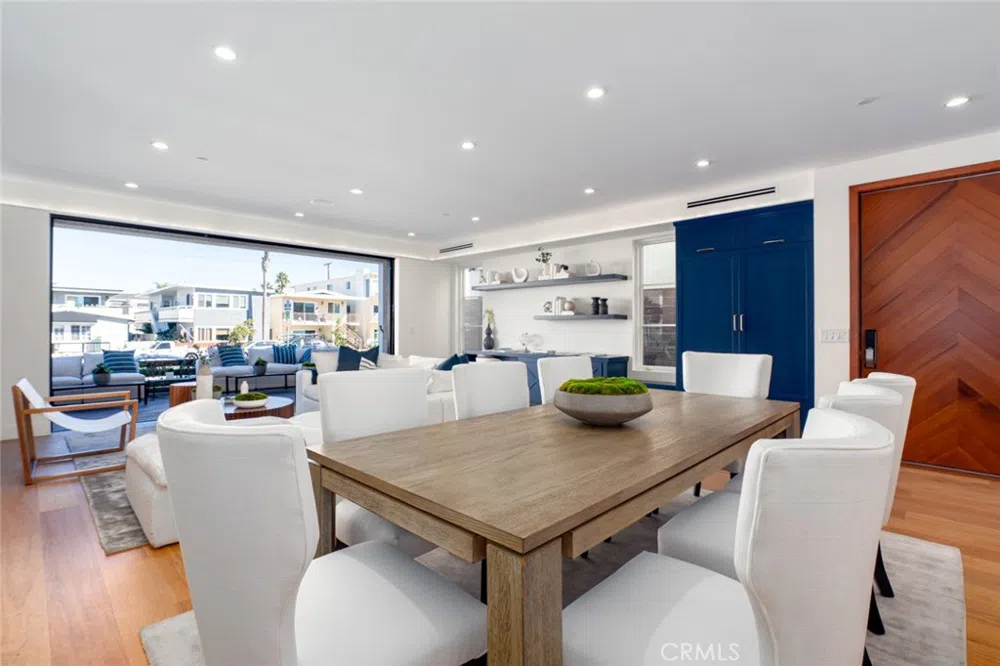 1025 W Balboa Boulevard Newport Beach, CA 92661