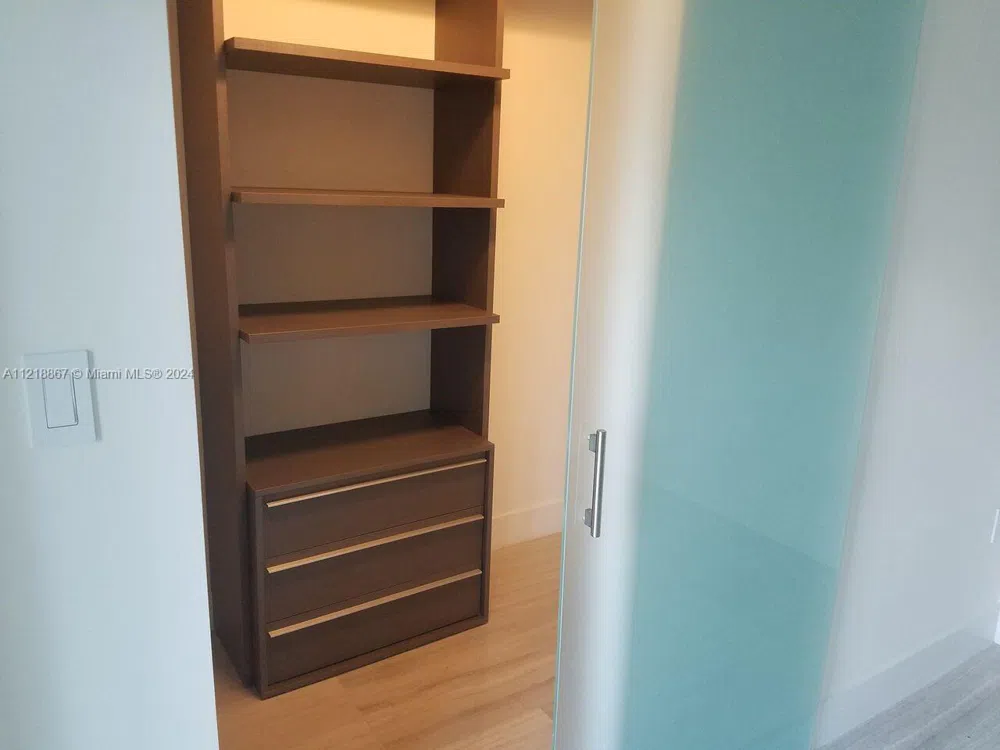 1451 Brickell Ave #1206 Miami, FL 33131