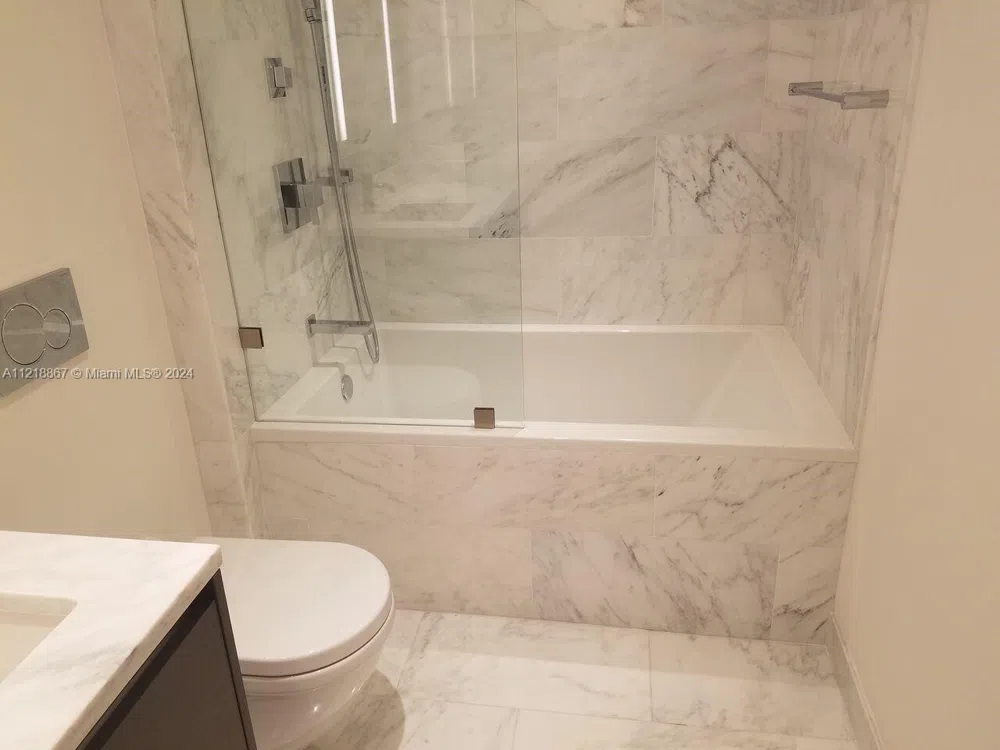 1451 Brickell Ave #1206 Miami, FL 33131