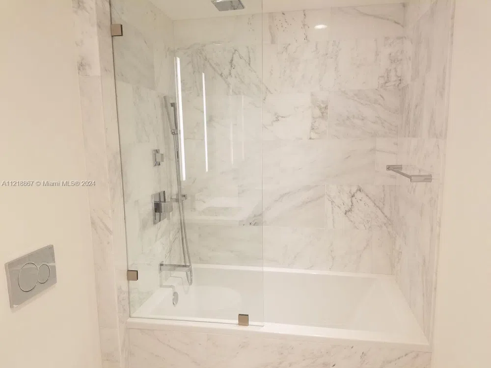 1451 Brickell Ave #1206 Miami, FL 33131