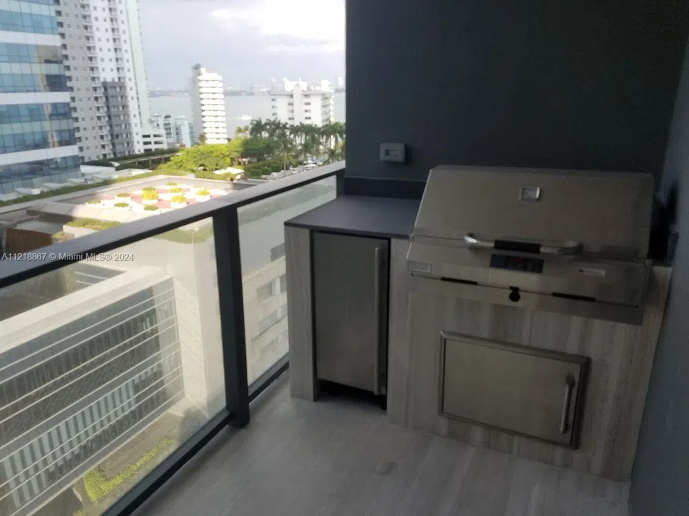 1451 Brickell Ave #1206 Miami, FL 33131