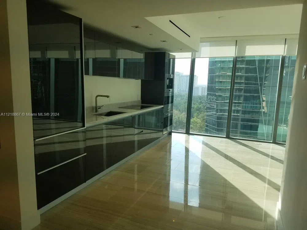 1451 Brickell Ave #1206 Miami, FL 33131
